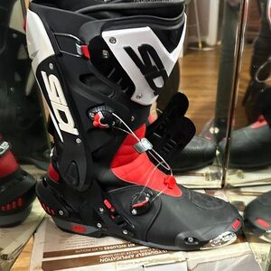 Sleek Black and Red Men's Riding Boots